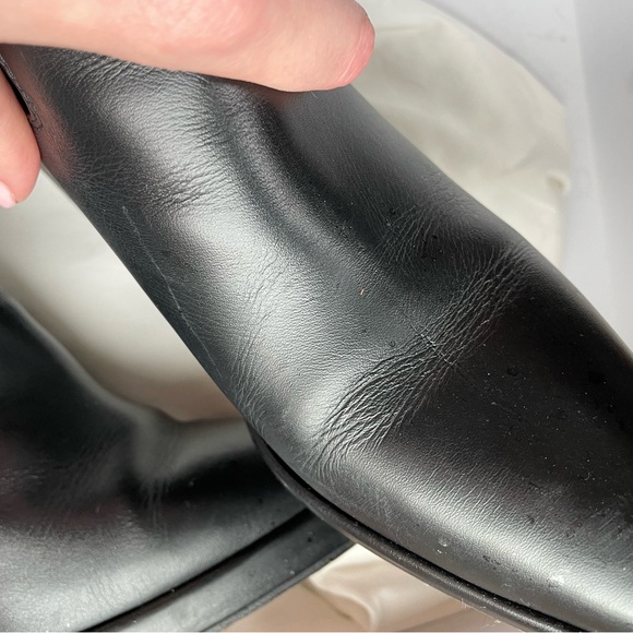 FRAME Le Rodeo Bootie LWFT0093 in Noir - Picture 6 of 6